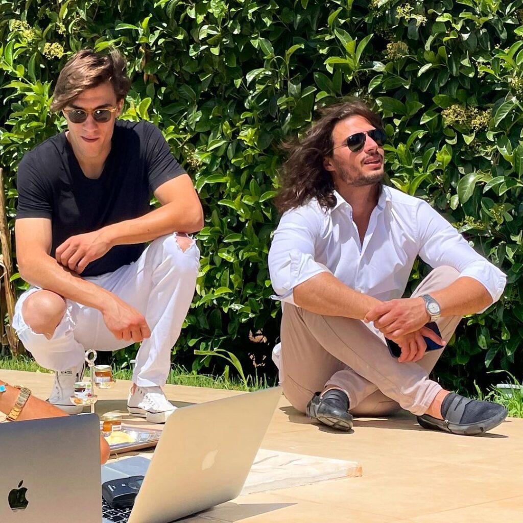 Stelios Droumalias, a well-known figure in the watch community, has recently been spotted wearing the stylish and sophisticated Genius Watches White Legacy timepiece. 